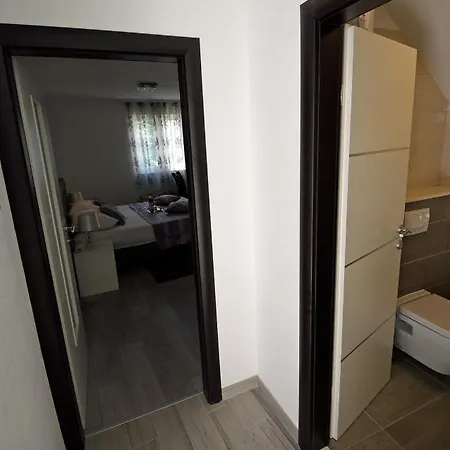 Guest house Kuzma 2 4*